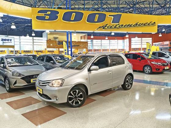 TOYOTA ETIOS 1.3 XS 16V FLEX 4P MANUAL